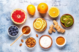 Nên ăn những thực phẩm giàu vitamin C khi bị viêm họng